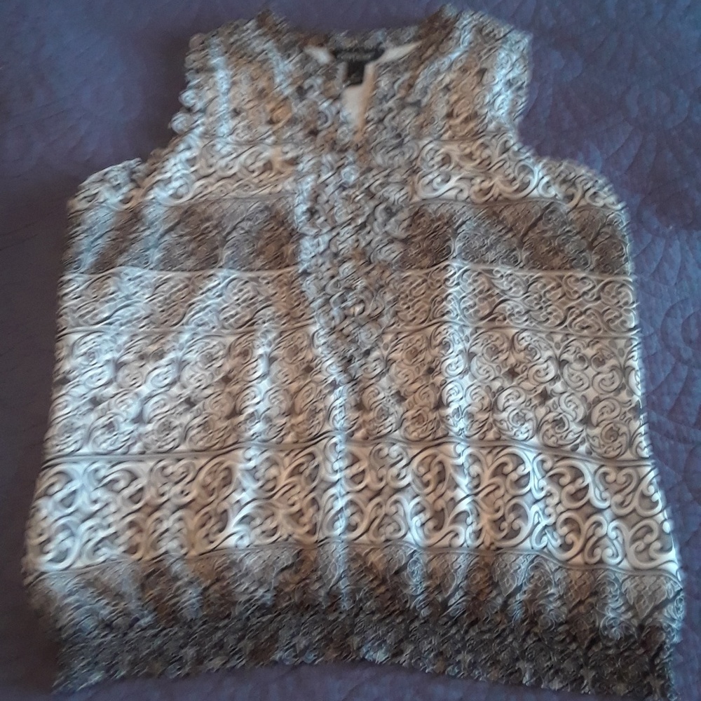 WHBM LIGHTWEIGHT PRINT TOP L